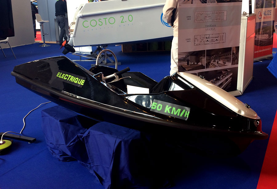 Aqualeo prsente son nouveau Jet-ski lectrique au Salon Nautic