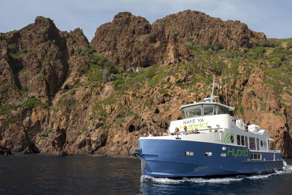 Corse - Leroy Somer quipe le bateau hybride de Nave Va