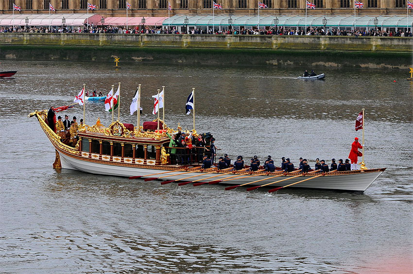 Torqeedo va lectrifier la barge royale de la Reine dAngleterre