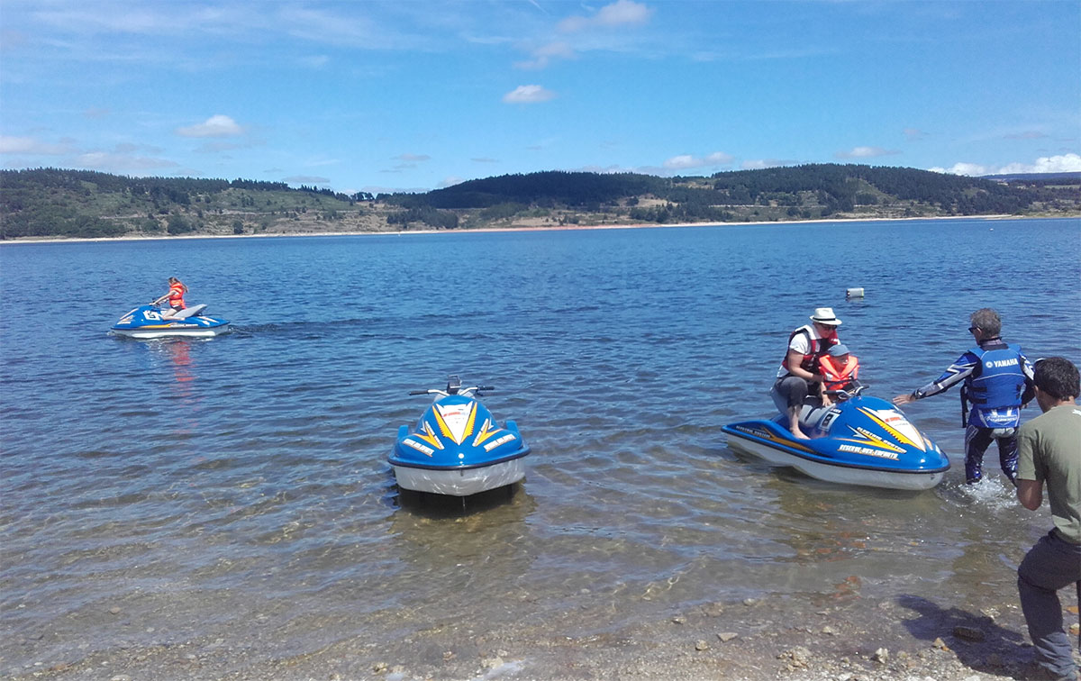 Aquajet Tour : le jet-ski lectrique pour enfant en tourne  travers la France