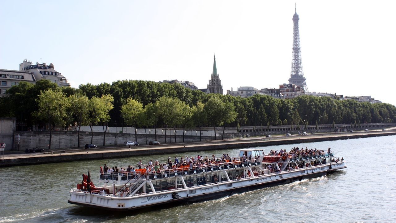 Paris va subventionner les bateaux lectriques