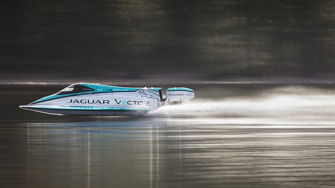 Bateau lectrique : le Jaguar Vector Racing V20E bat le record du monde de vitesse