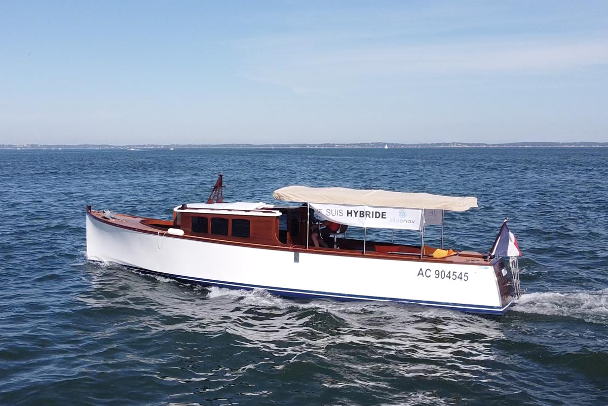 ​E-Nautic et BlueNav quipent le premier bateau hybride du Bassin dArcachon