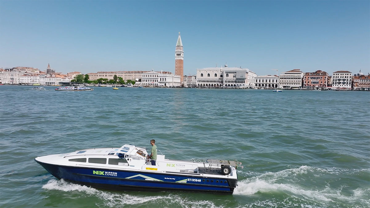 A Venise, des bateaux  hydrogne pour les livraisons