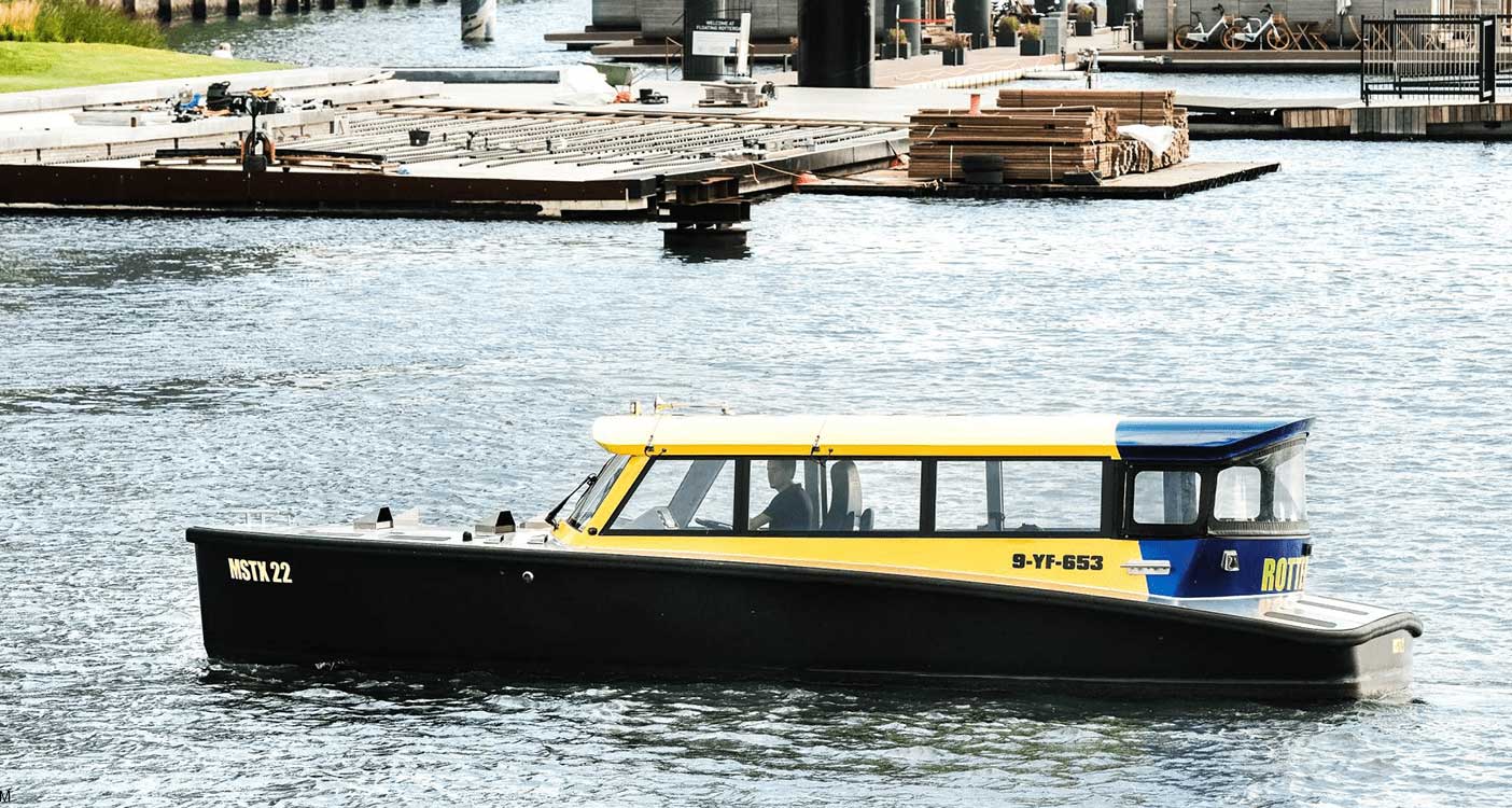 Rotterdam met en service son premier bateau-taxi à hydrogène