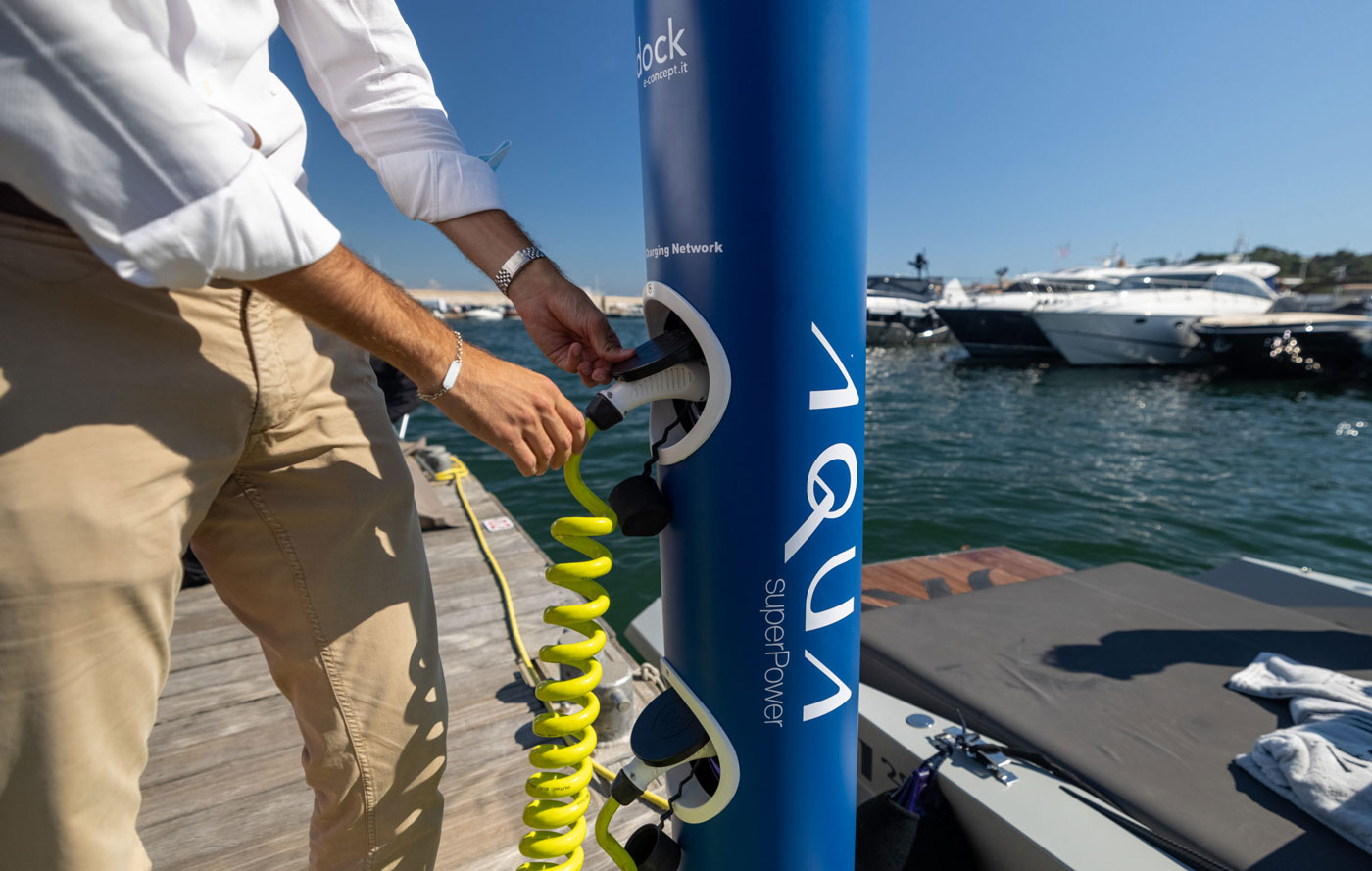 Une aide Advenir pour la recharge des bateaux lectriques