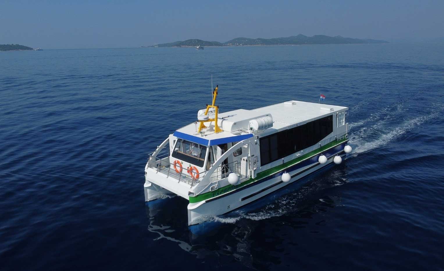 Transfluid quipe un catamaran hybride en Croatie