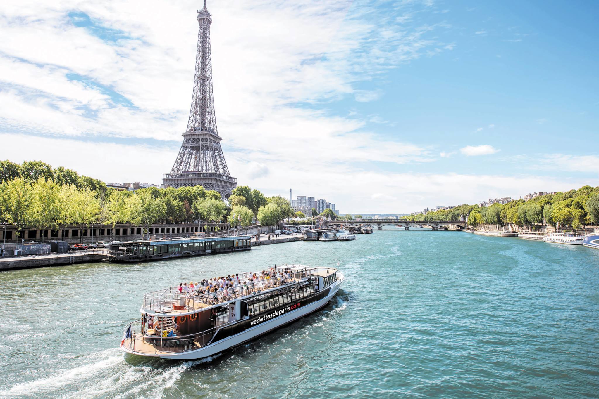 Un premier bateau électrique pour les Vedettes de Paris