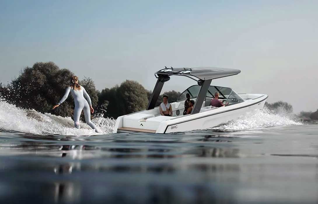 ​Arc Sport : un nouveau bateau lectrique taill pour le loisir
