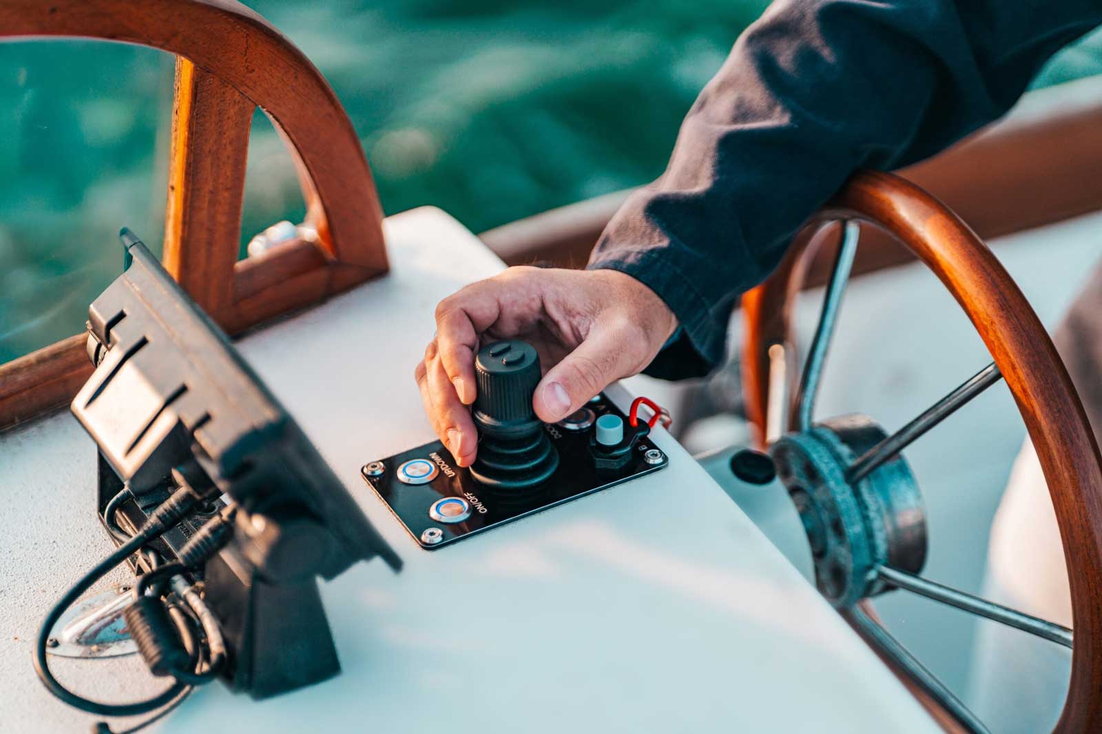 BlueNav dvoile son joystick 3D : piloter un bateau na jamais t aussi intuitif