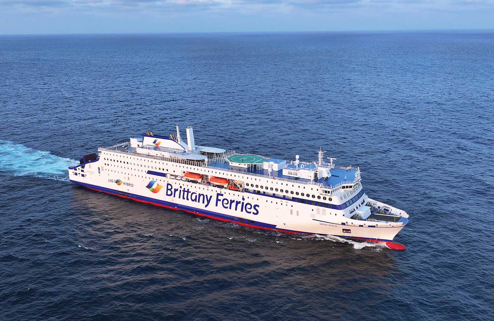 Le navire hybride Saint-Malo de Brittany Ferries élu ferry de l’année