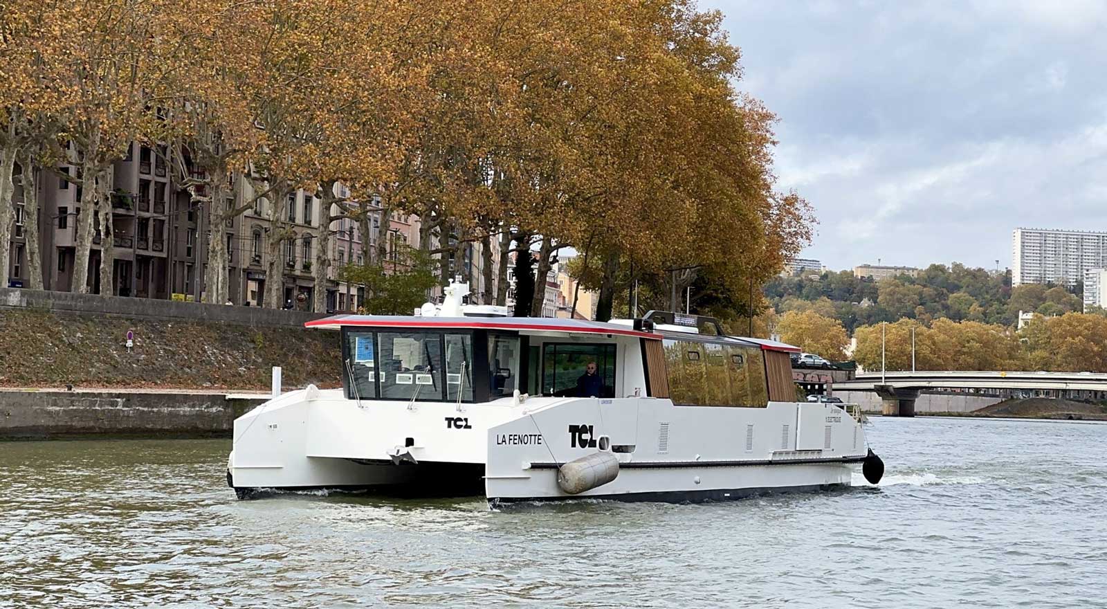 Lyon : avec Alternatives Energies les navettes fluviales navigones passent � l��lectrique